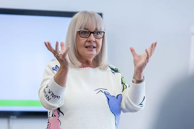 Karin Lohner